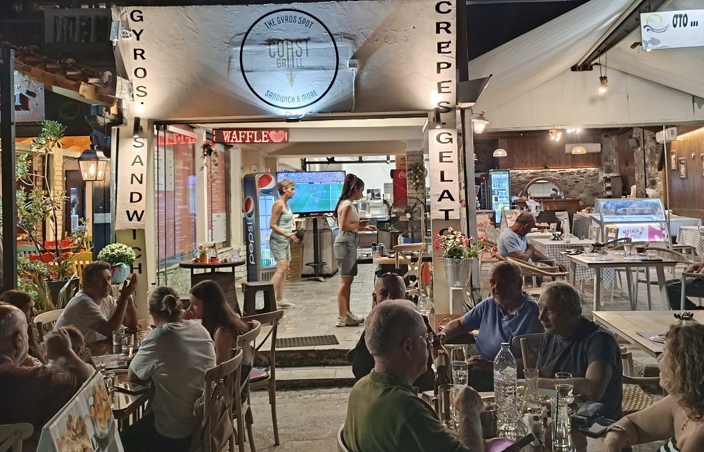 Coast Grill Sandwich & More στην παραλία Κόκκινου Νερού | Γύρος, burgers, sandwich & take away