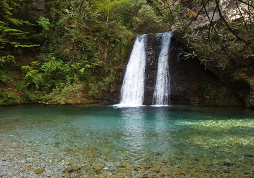 Φαράγγι Ενιπέα – Όλυμπος, μια μαγευτική και εύκολη διαδρομή 1 χιλιομέτρου